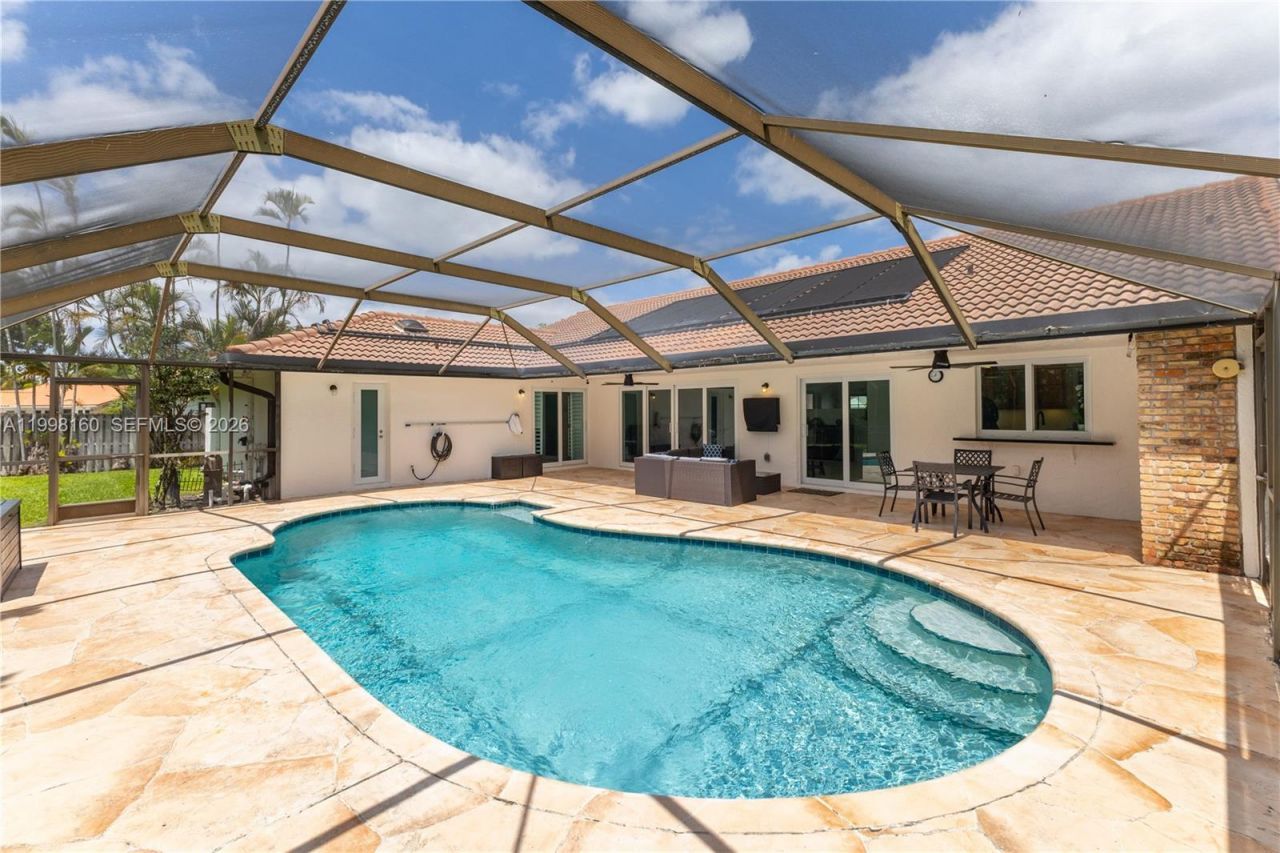 1261 NW 95th Ave, Plantation, FL 33322 Photo