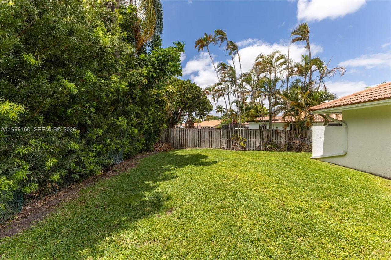 1261 NW 95th Ave, Plantation, FL 33322 Photo