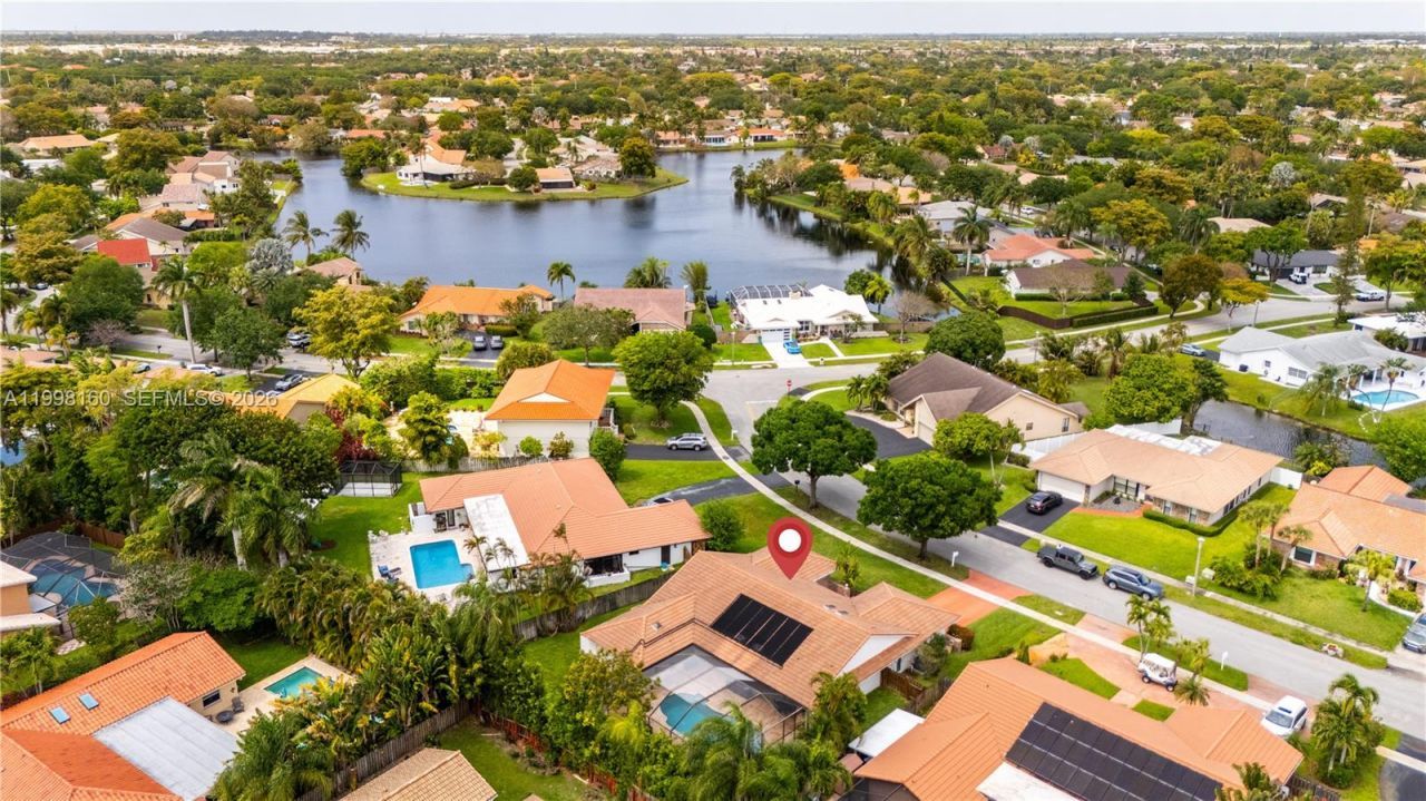 1261 NW 95th Ave, Plantation, FL 33322 Photo