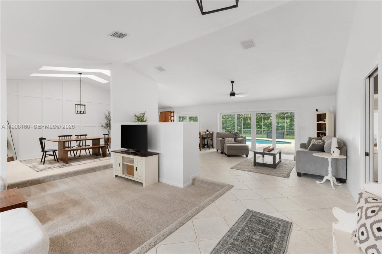 1261 NW 95th Ave, Plantation, FL 33322 Photo