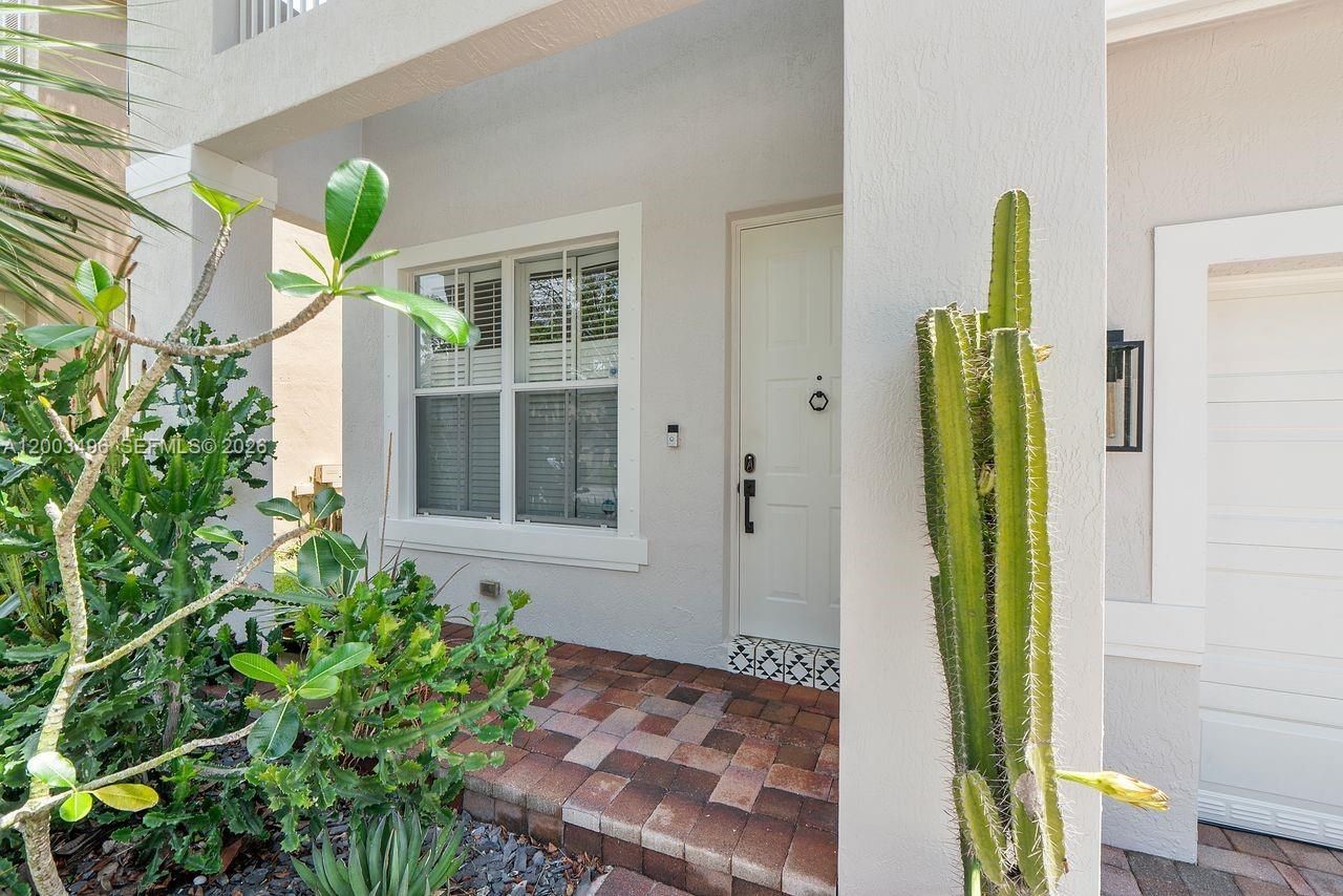 1131 W Magnolia Cir, Delray Beach, FL 33445 Photo