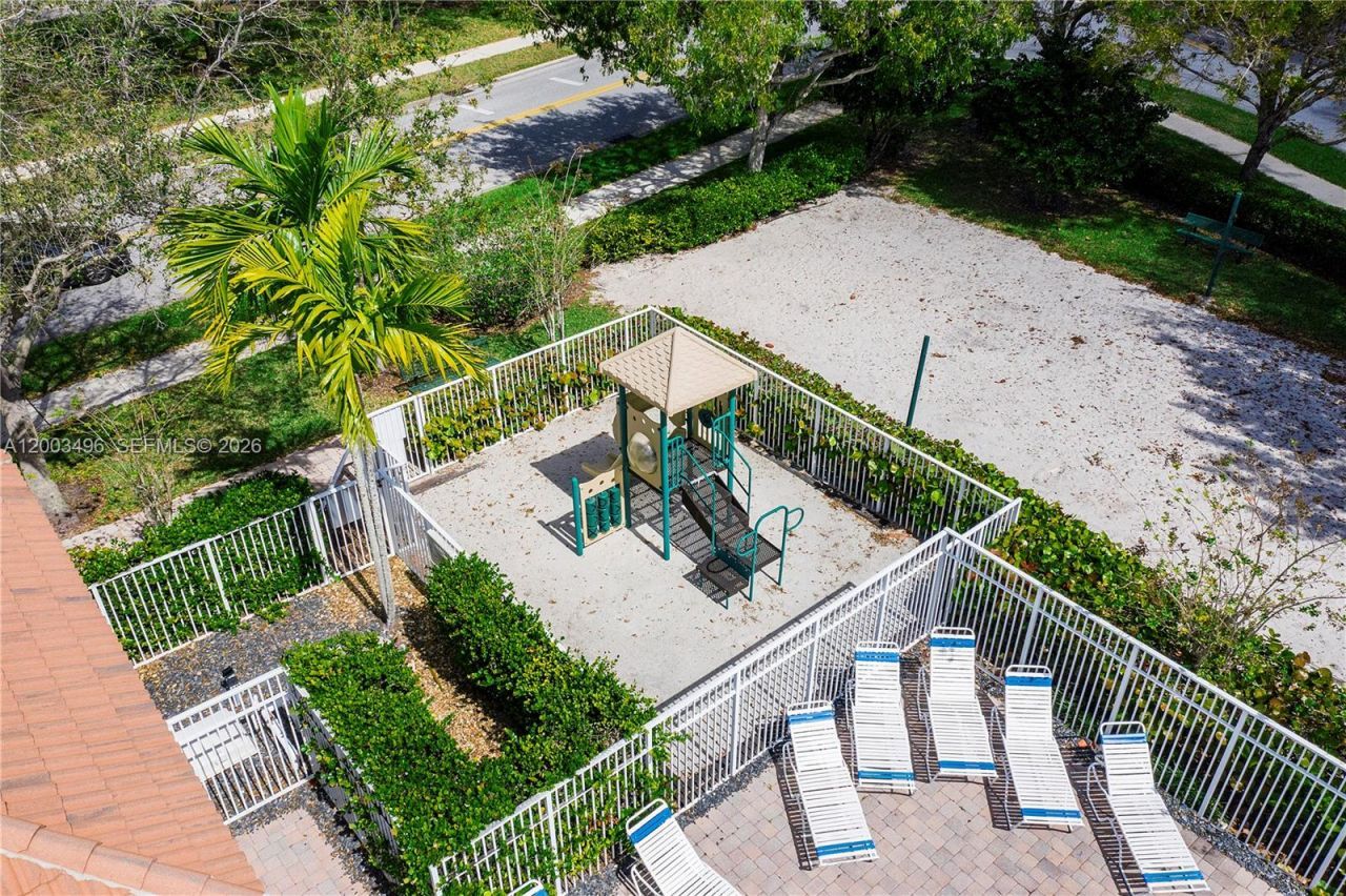 1131 W Magnolia Cir, Delray Beach, FL 33445 Photo