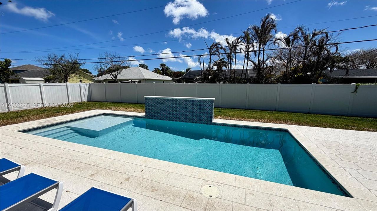 2402 SE Gillette Ave, Port Saint Lucie, FL 34952 Photo
