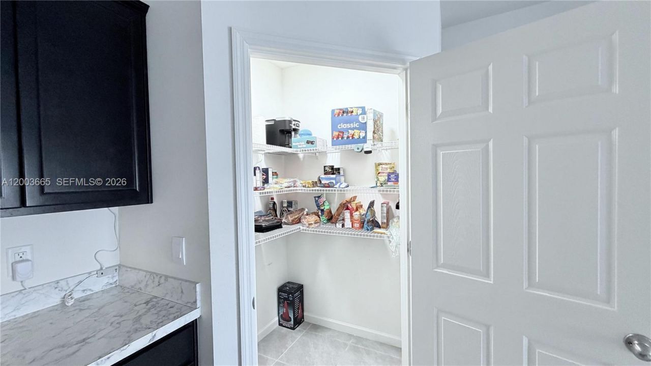 2402 SE Gillette Ave, Port Saint Lucie, FL 34952 Photo