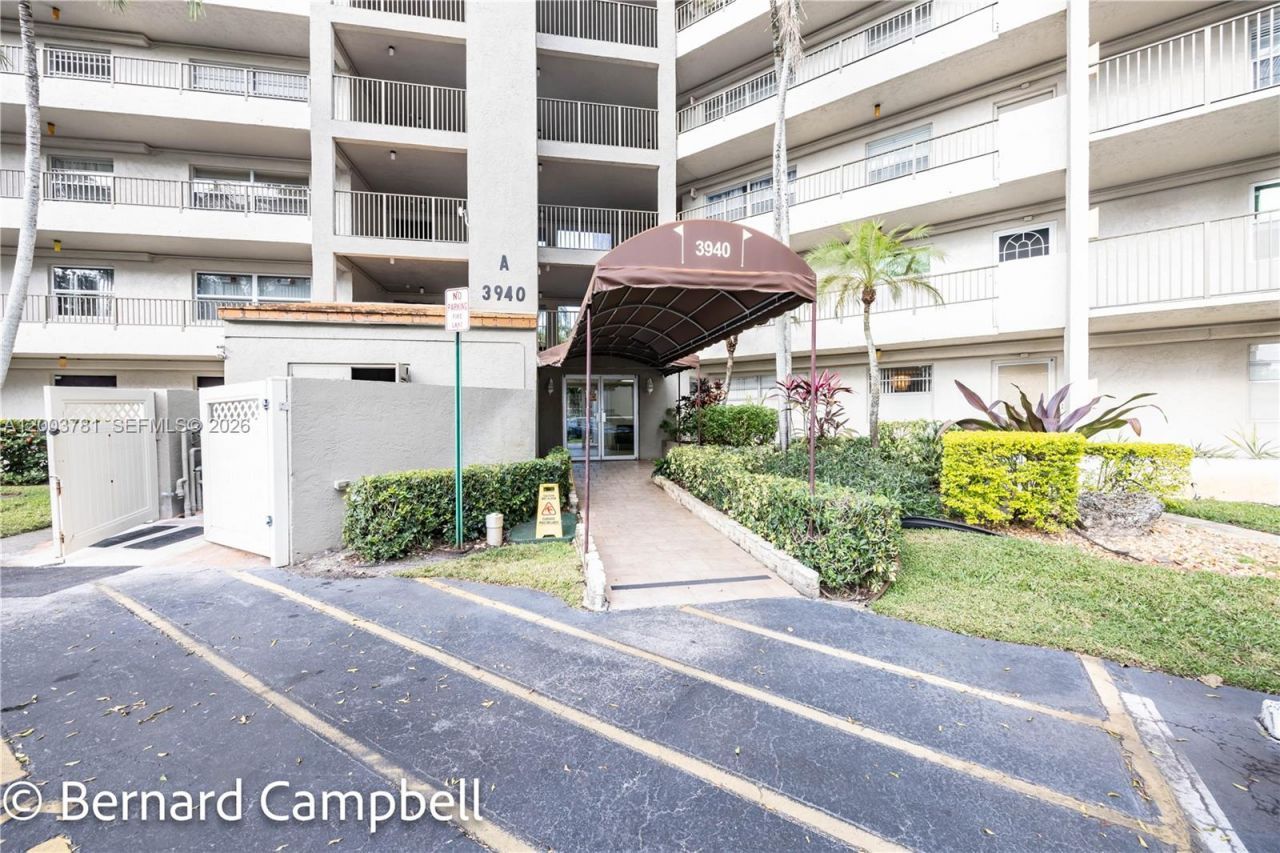 3940 Inverrary Blvd , Unit 403-A, Lauderhill, FL 33319 Photo