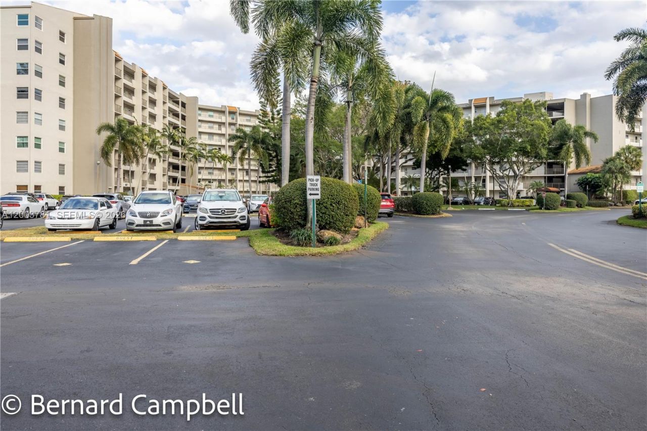 3940 Inverrary Blvd , Unit 403-A, Lauderhill, FL 33319 Photo