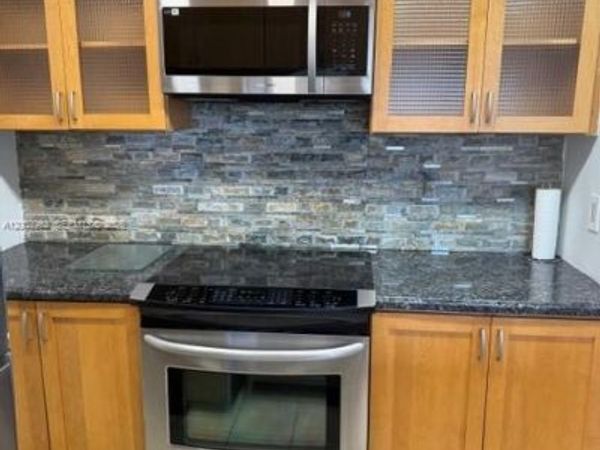 1407 NE 56th St , Unit 301, Fort Lauderdale, FL 33334