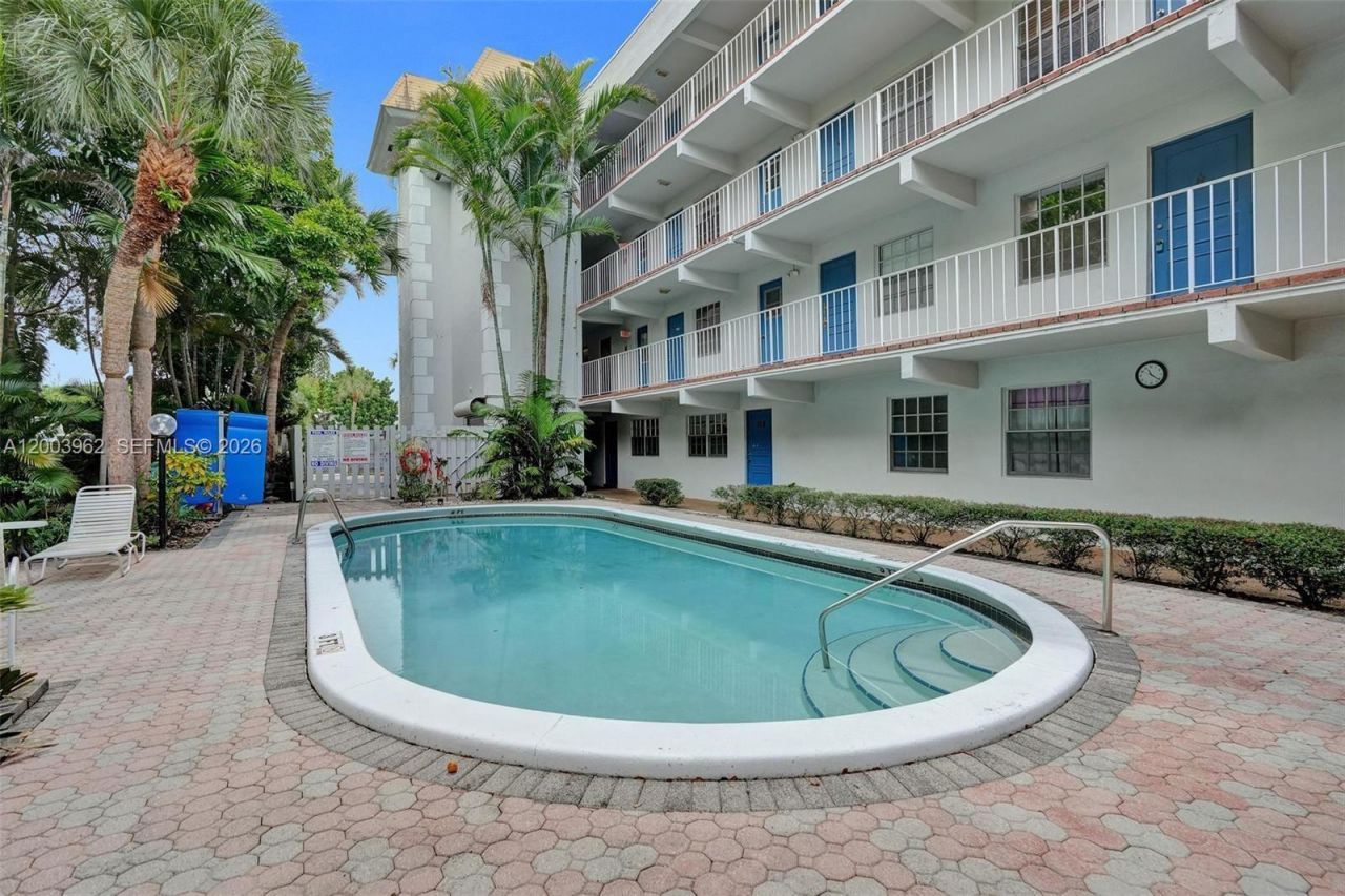 1407 NE 56th St, Unit 301, Fort Lauderdale, FL 33334 Photo