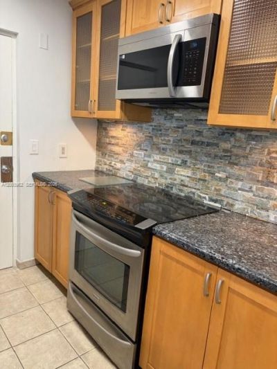 1407 NE 56th St, Unit 301, Fort Lauderdale, FL 33334 Photo