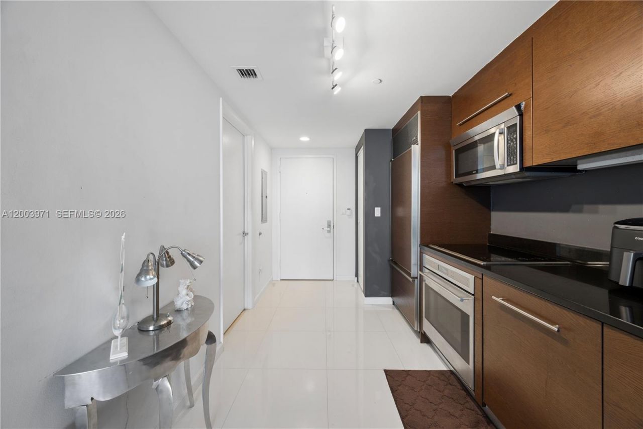 465 Brickell Ave, Unit 3804, Miami, FL 33131 Photo