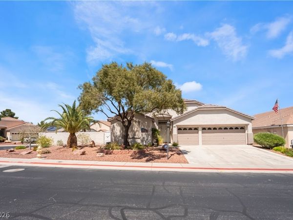 8528 Bandits Bluff Avenue , Las Vegas, NV 89143