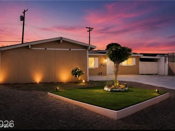 5463 Sir Monahan Street, Las Vegas, NV 89119
