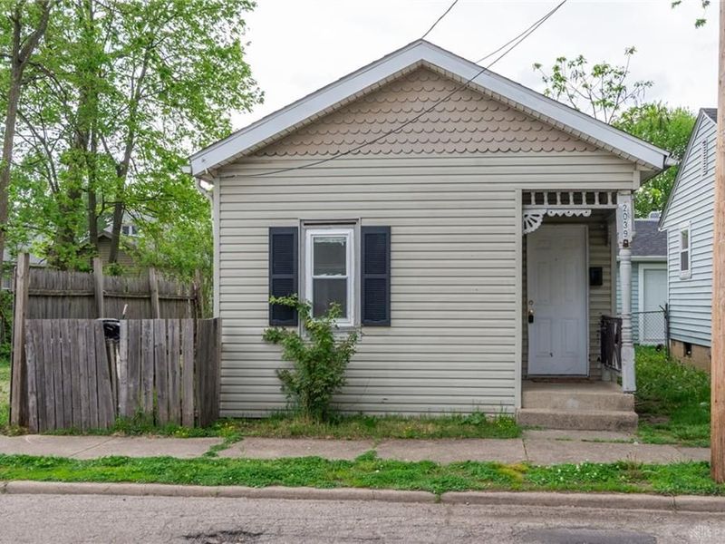 2039 Howard Avenue, Middletown, OH 45044 Photo 1
