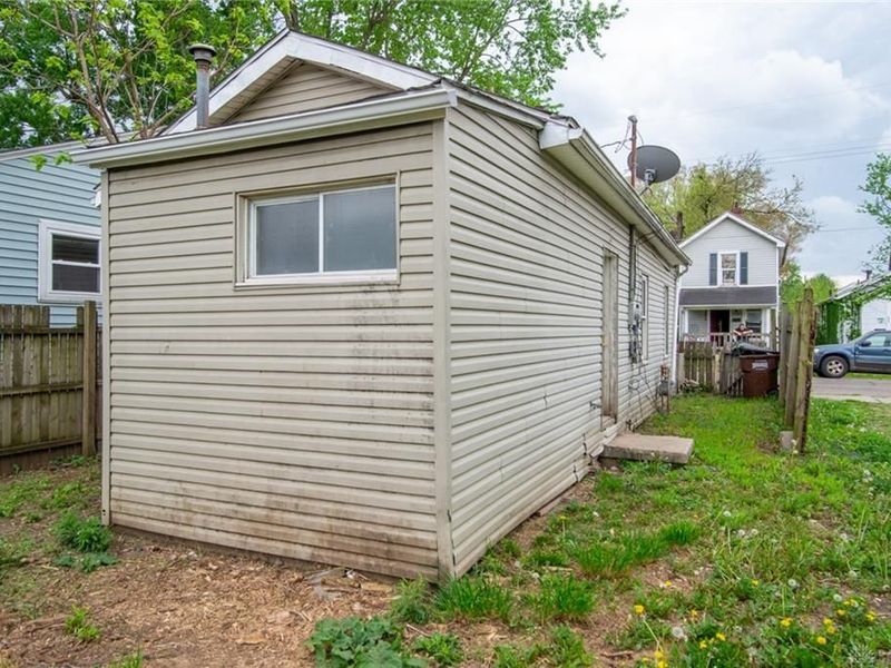 2039 Howard Avenue, Middletown, OH 45044 Photo 3