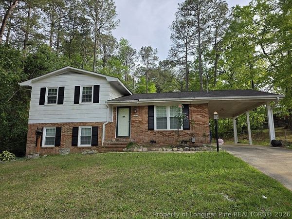 2532 Sourwood Drive , Fayetteville, NC 28301