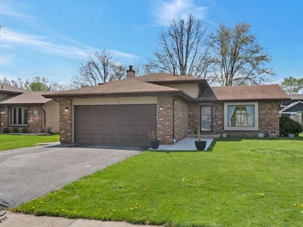 2413 Kerry Winde Drive , New Lenox, IL 60451