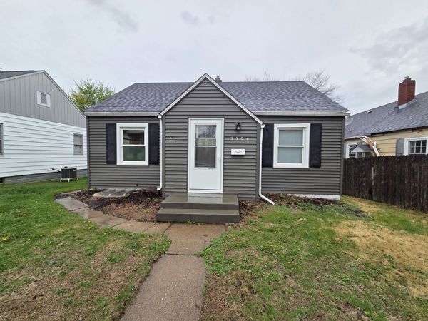 3304 12th Street , Rock Island, IL 61201