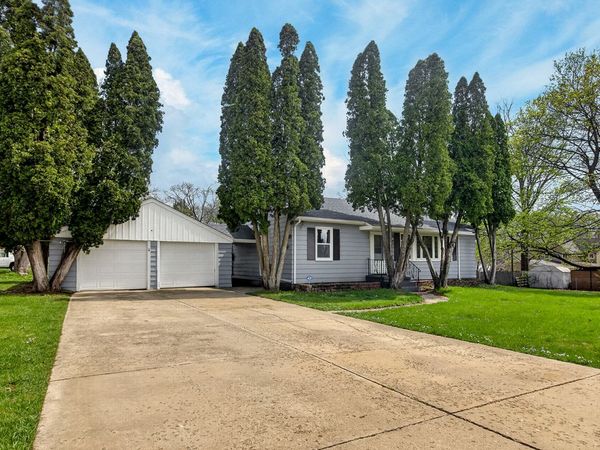 1706 Warren Road , Rockford, IL 61108