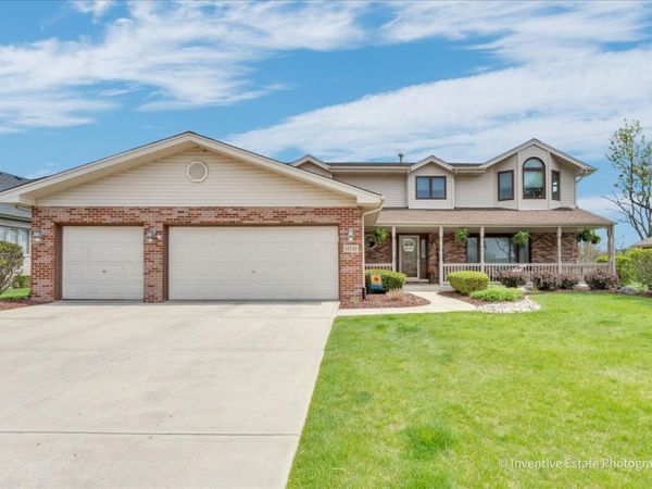 18749 Jacob Drive , Mokena, IL 60448