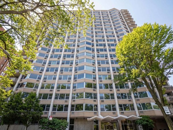 555 W Cornelia Avenue , Unit 512, Chicago, IL 60657
