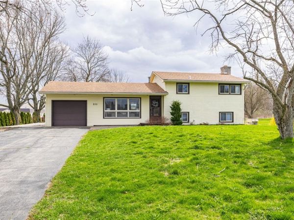 275 Ogden Center Rd , Spencerport, NY 14559