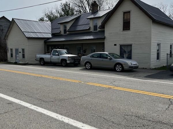 2086 SR 131, Hillsboro, OH 45133