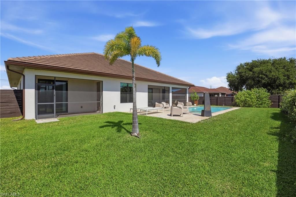 1425 NW 13th Ave, Cape Coral, FL 33993 Photo