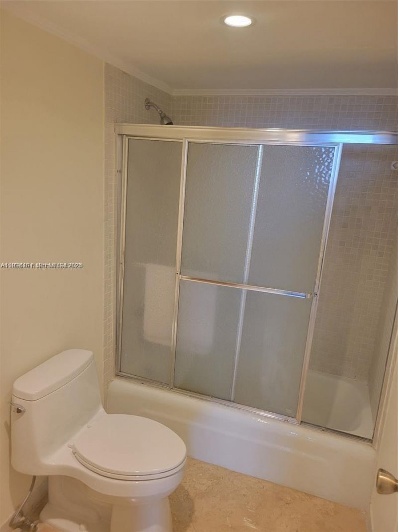 2333 Brickell Ave, Unit 2504, Miami, FL 33129 Photo