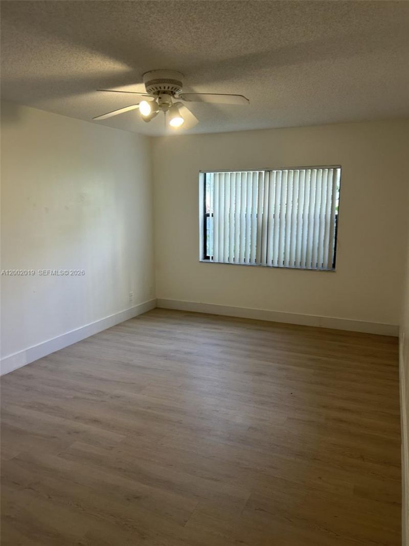 8290 Lake Dr, Unit 104, Doral, FL 33166 Photo