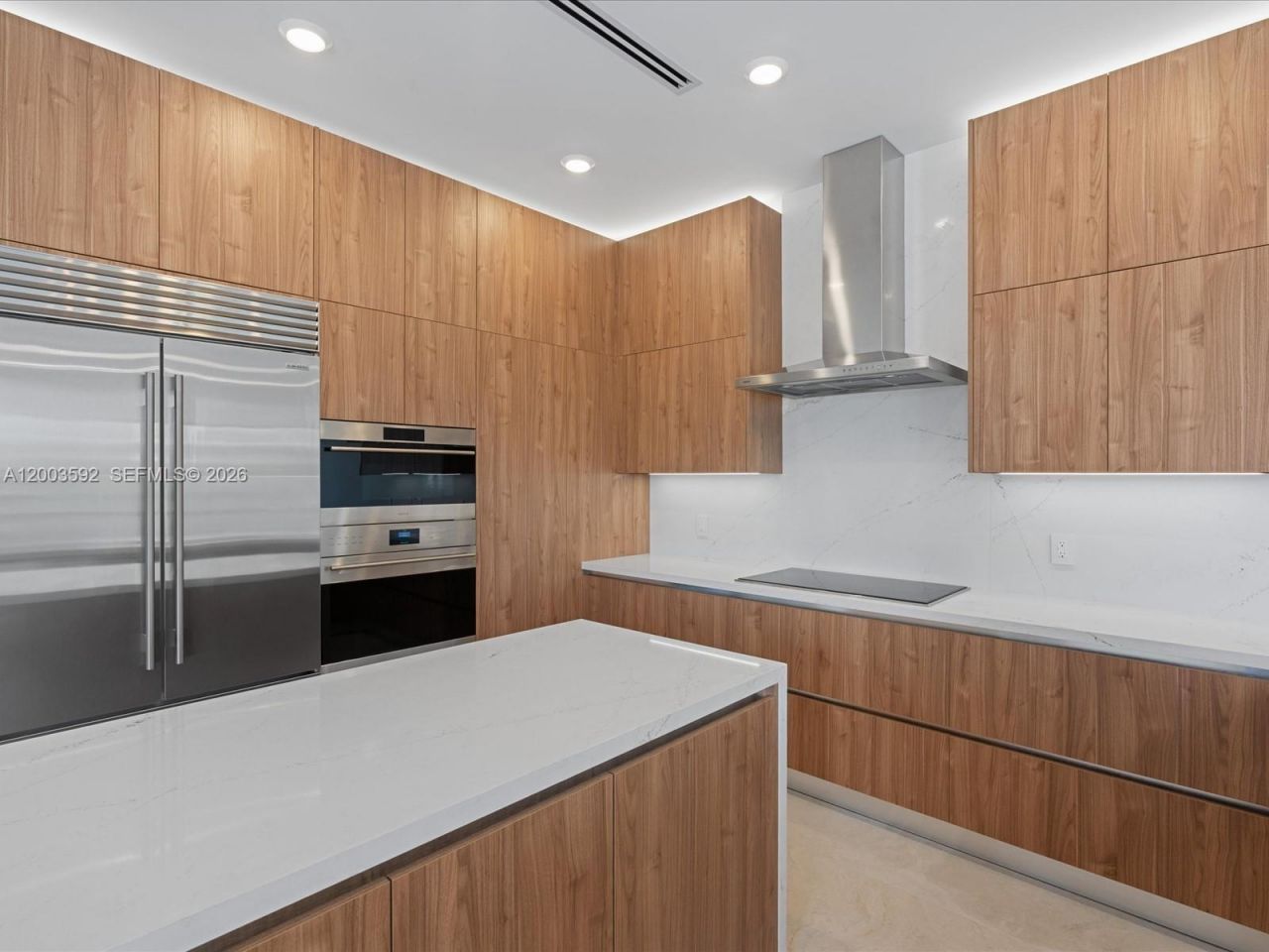 19602 NE 14 Ct, Miami, FL 33179 Photo