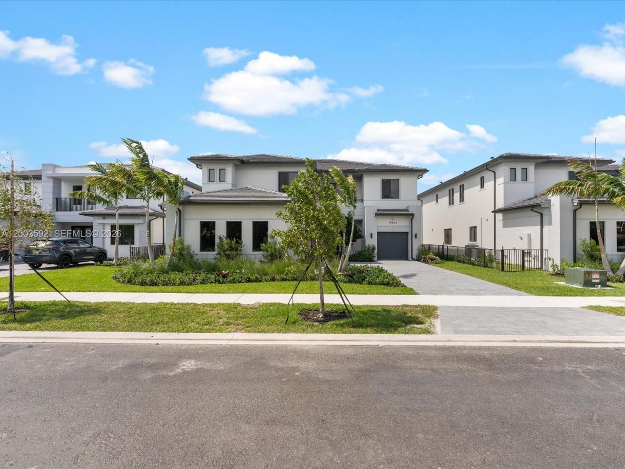 19602 NE 14 Ct, Miami, FL 33179 Photo