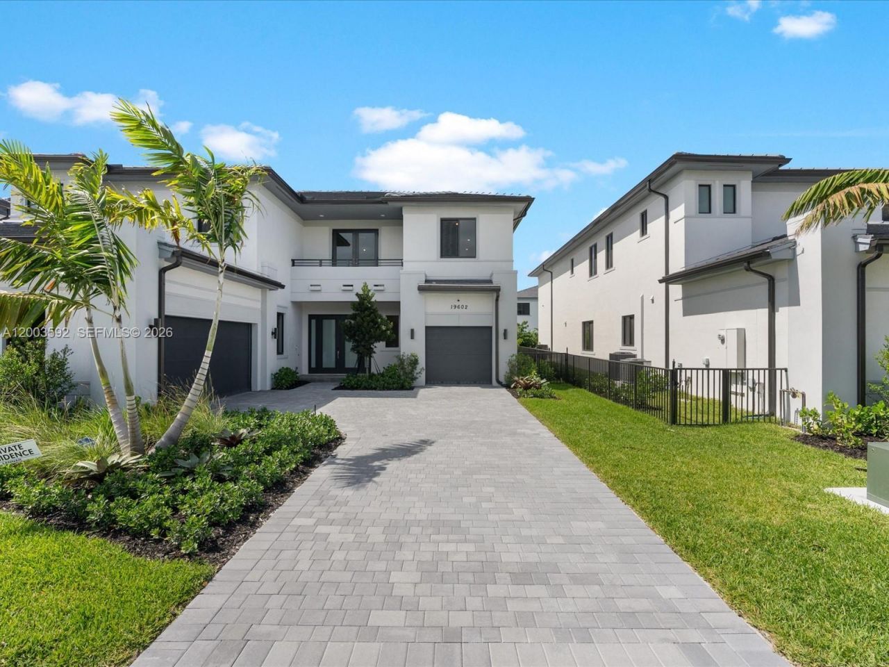 19602 NE 14 Ct, Miami, FL 33179 Photo