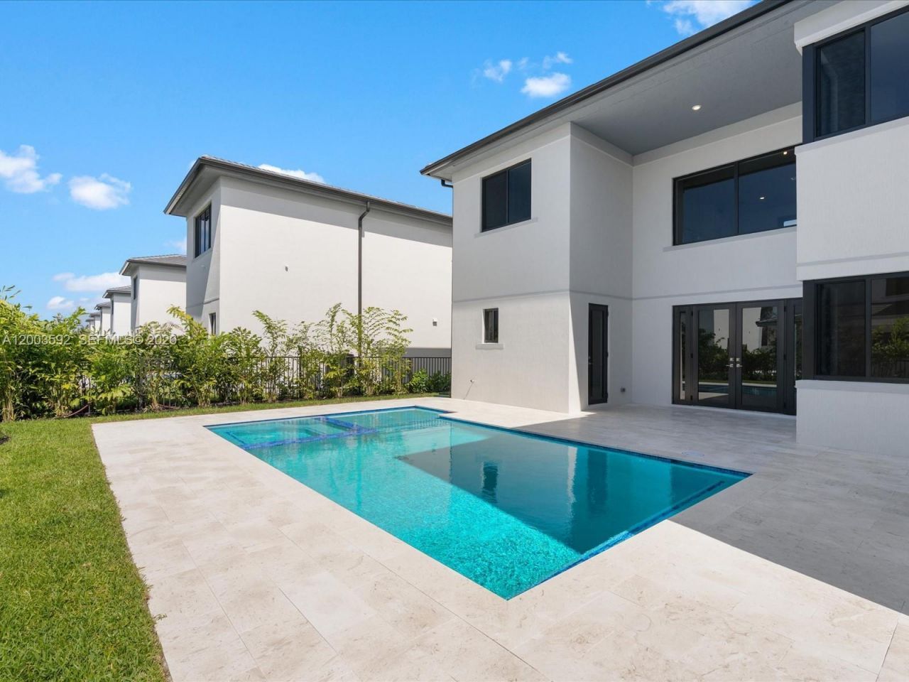 19602 NE 14 Ct, Miami, FL 33179 Photo