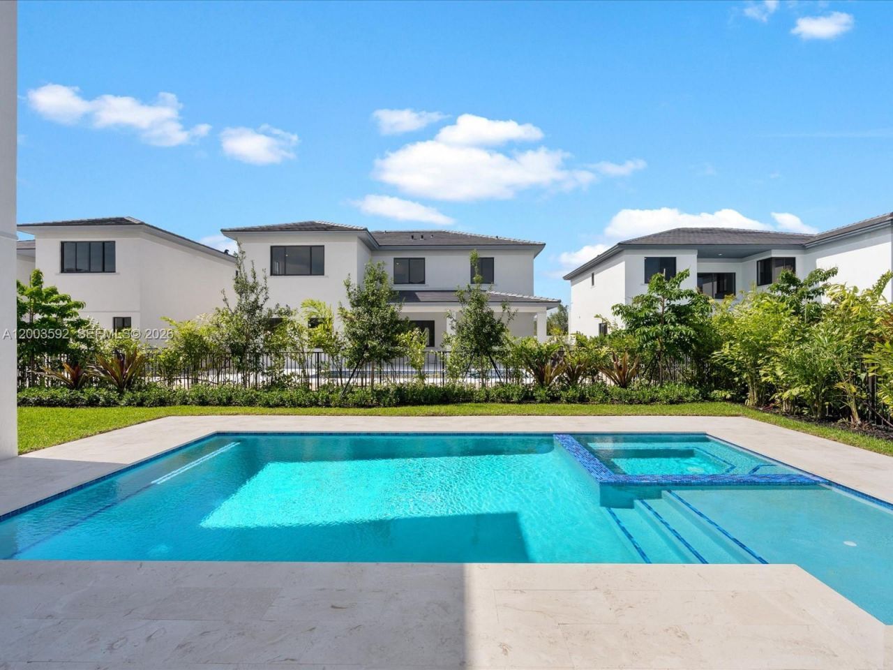 19602 NE 14 Ct, Miami, FL 33179 Photo