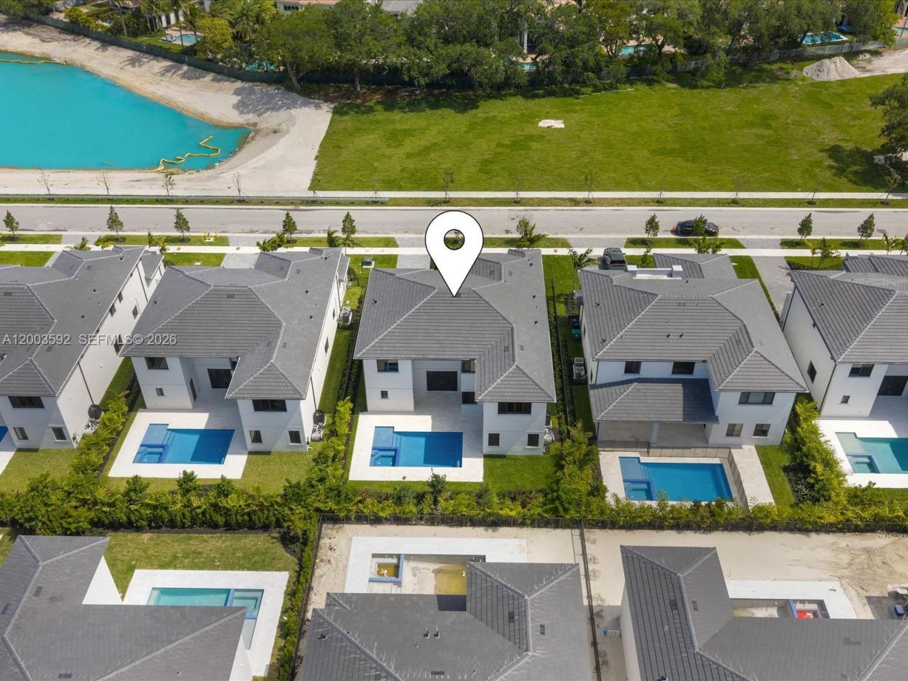 19602 NE 14 Ct, Miami, FL 33179 Photo