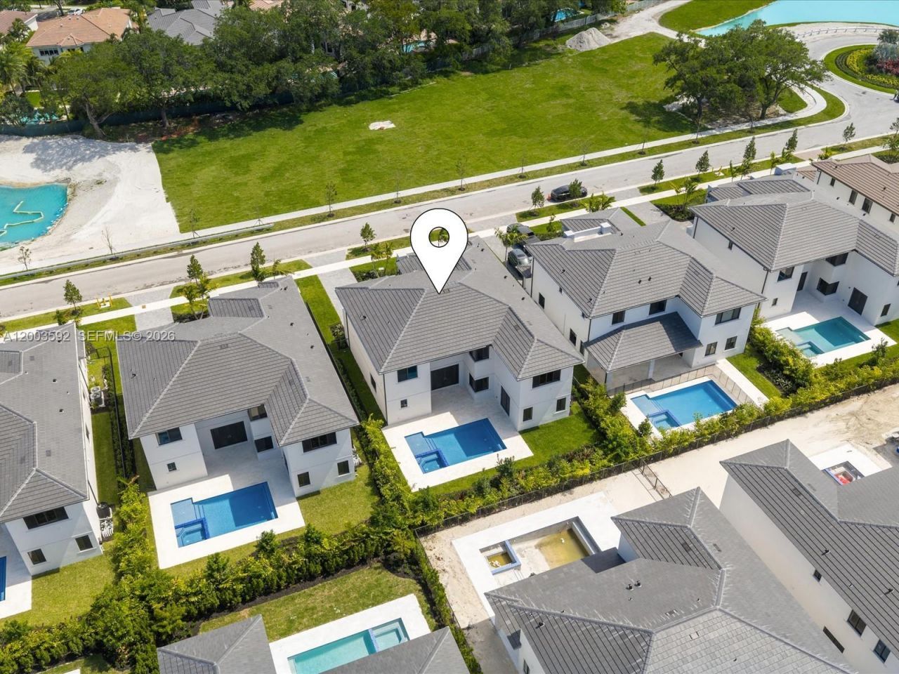 19602 NE 14 Ct, Miami, FL 33179 Photo