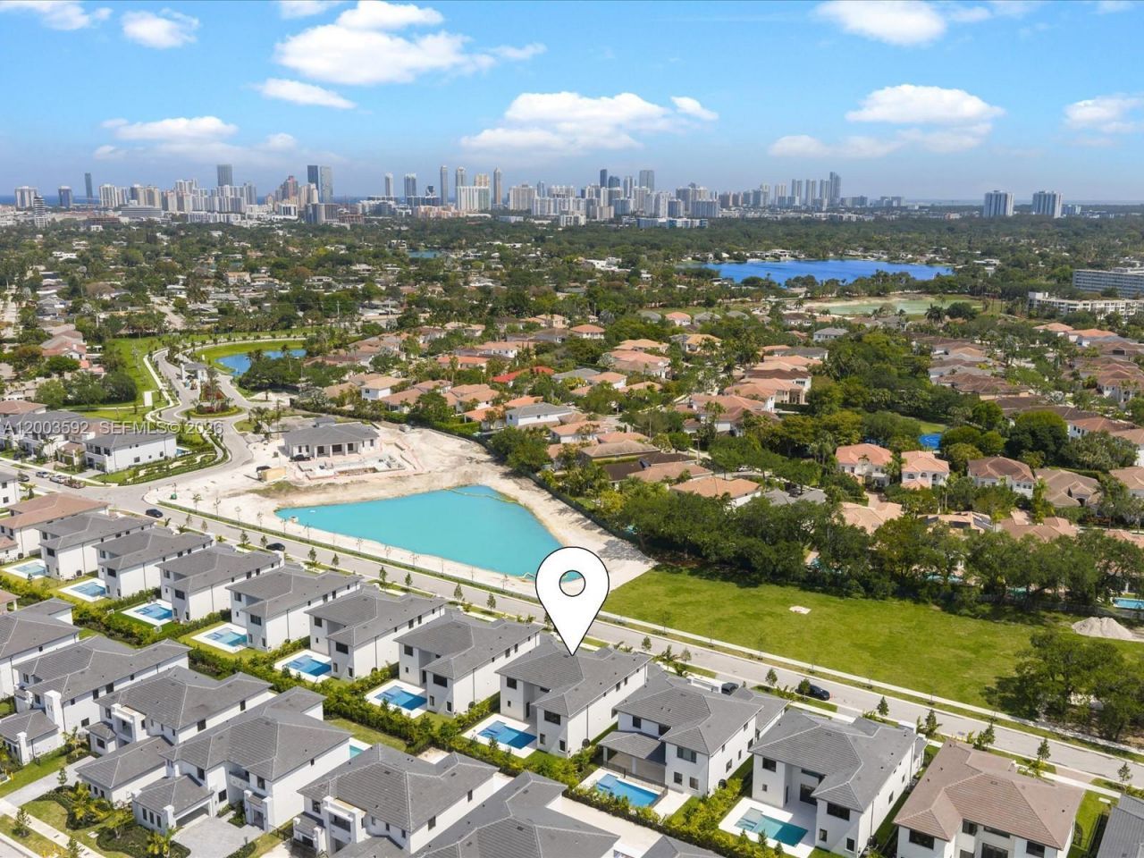 19602 NE 14 Ct, Miami, FL 33179 Photo