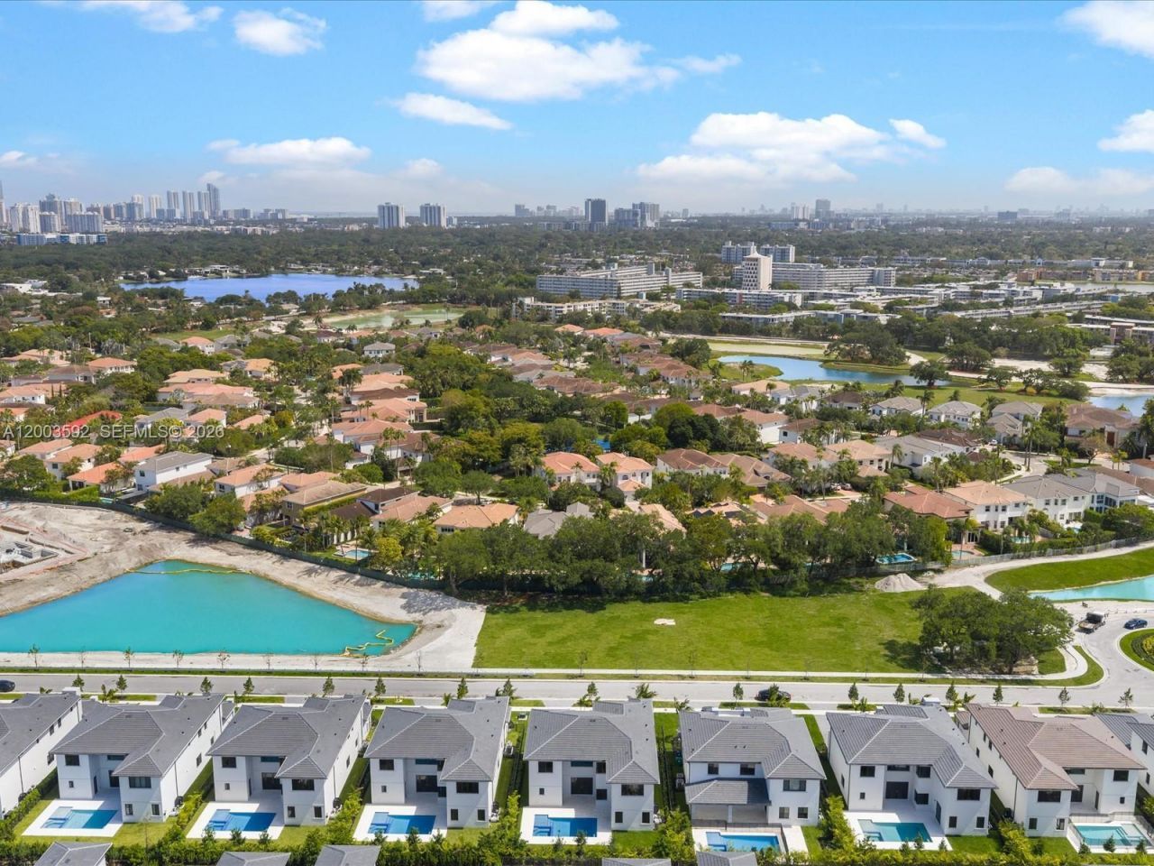 19602 NE 14 Ct, Miami, FL 33179 Photo