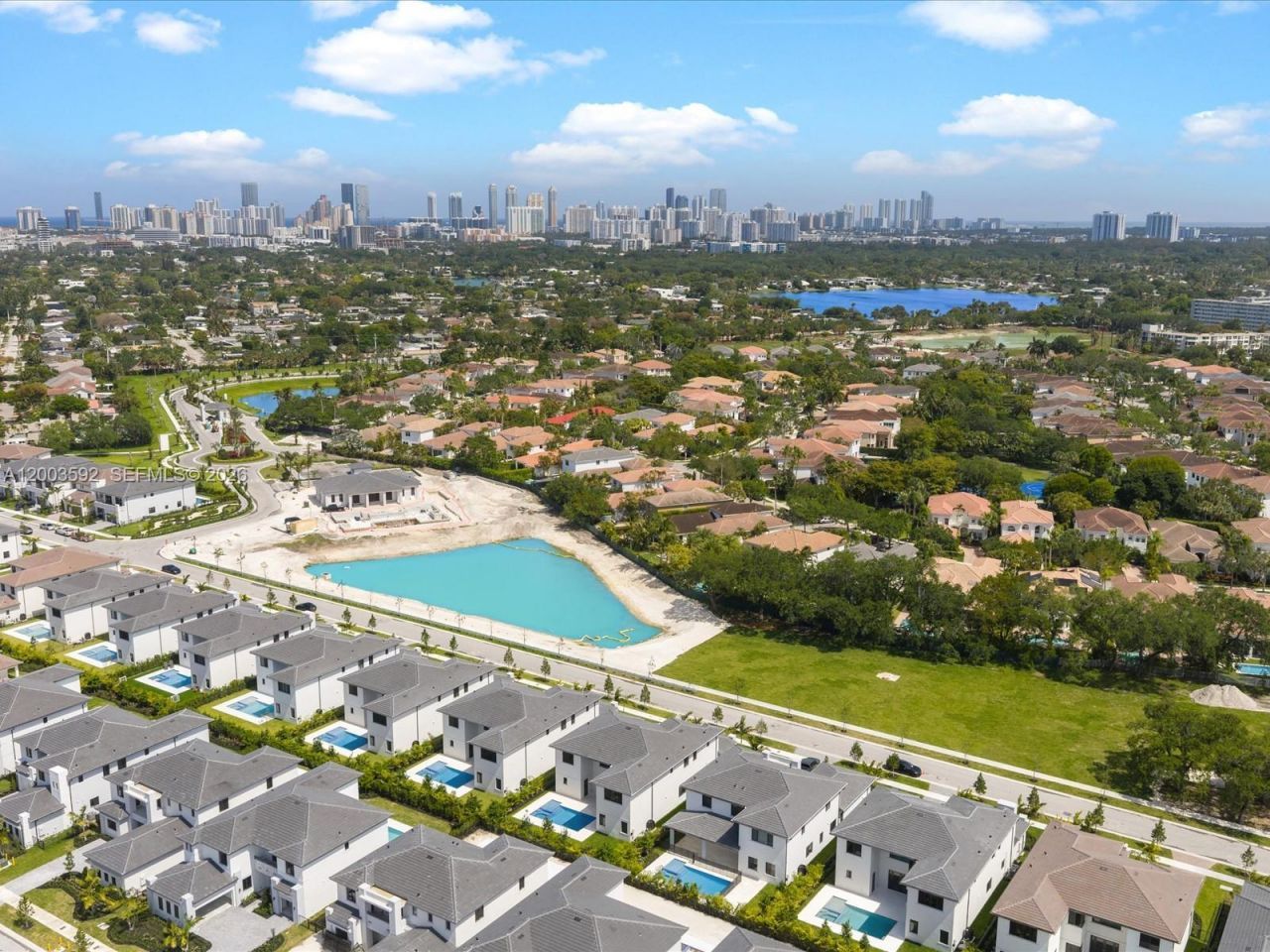 19602 NE 14 Ct, Miami, FL 33179 Photo