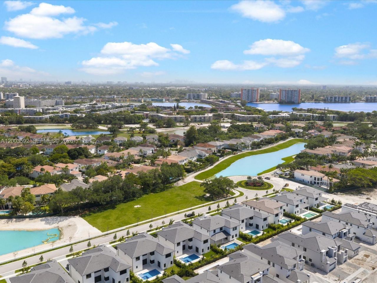 19602 NE 14 Ct, Miami, FL 33179 Photo