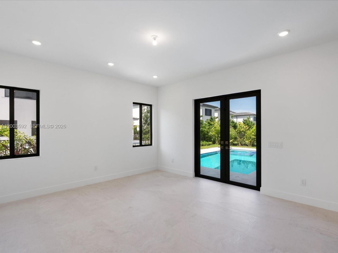 19602 NE 14 Ct, Miami, FL 33179 Photo