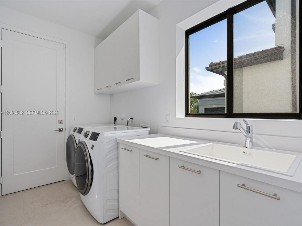 19602 NE 14 Ct, Miami, FL 33179 Photo