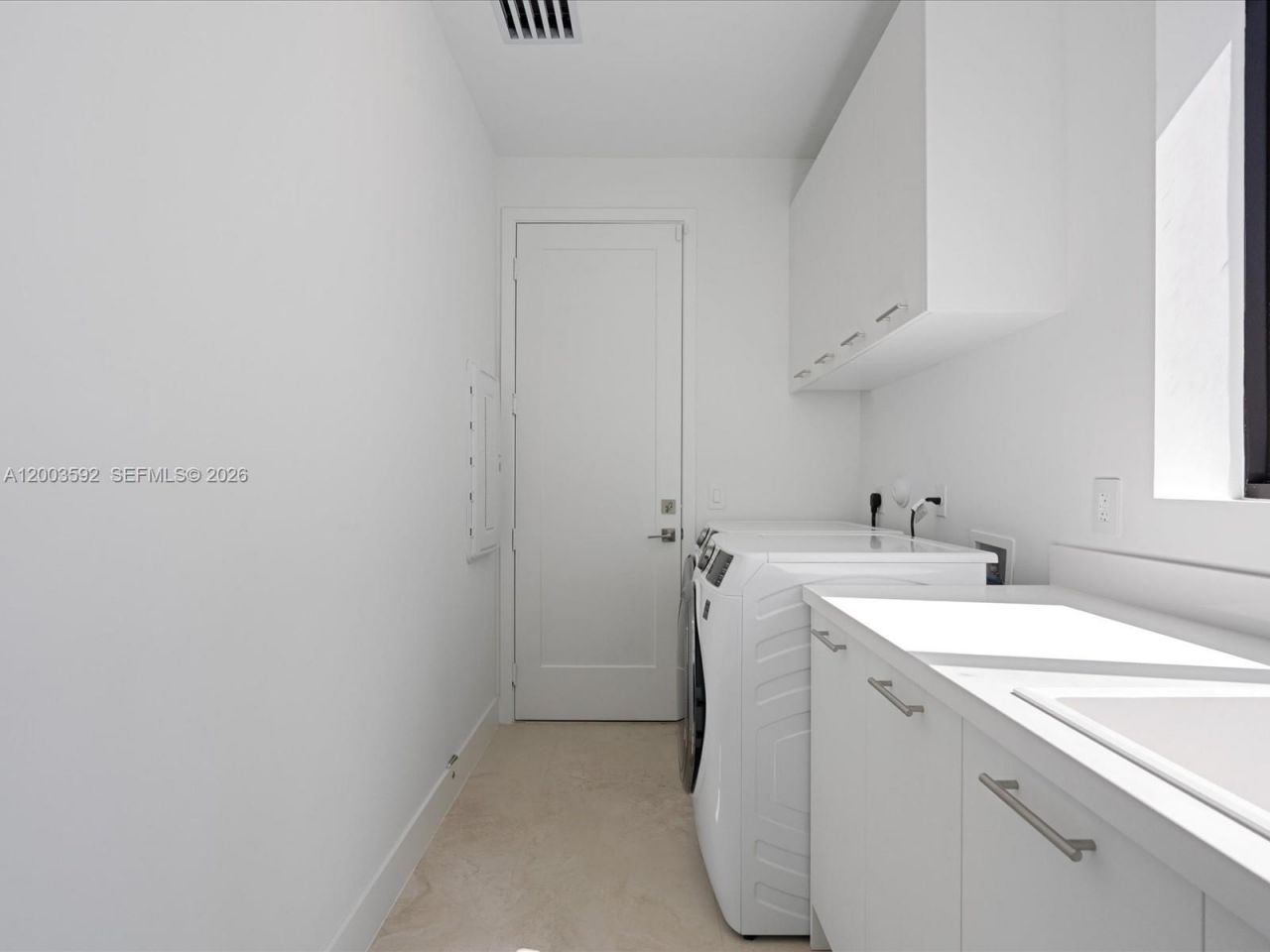 19602 NE 14 Ct, Miami, FL 33179 Photo