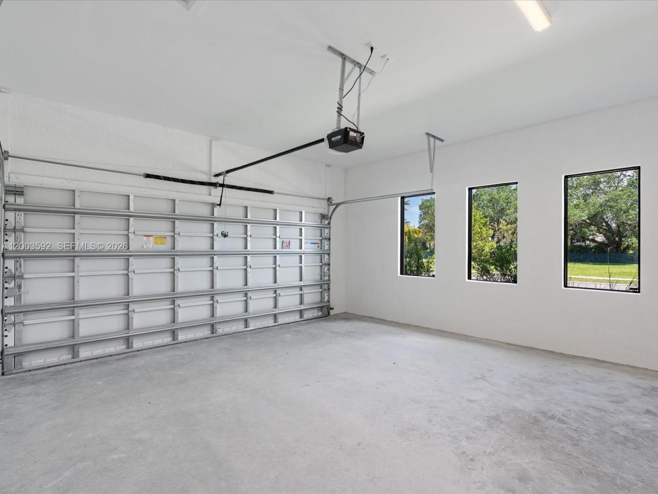 19602 NE 14 Ct, Miami, FL 33179 Photo