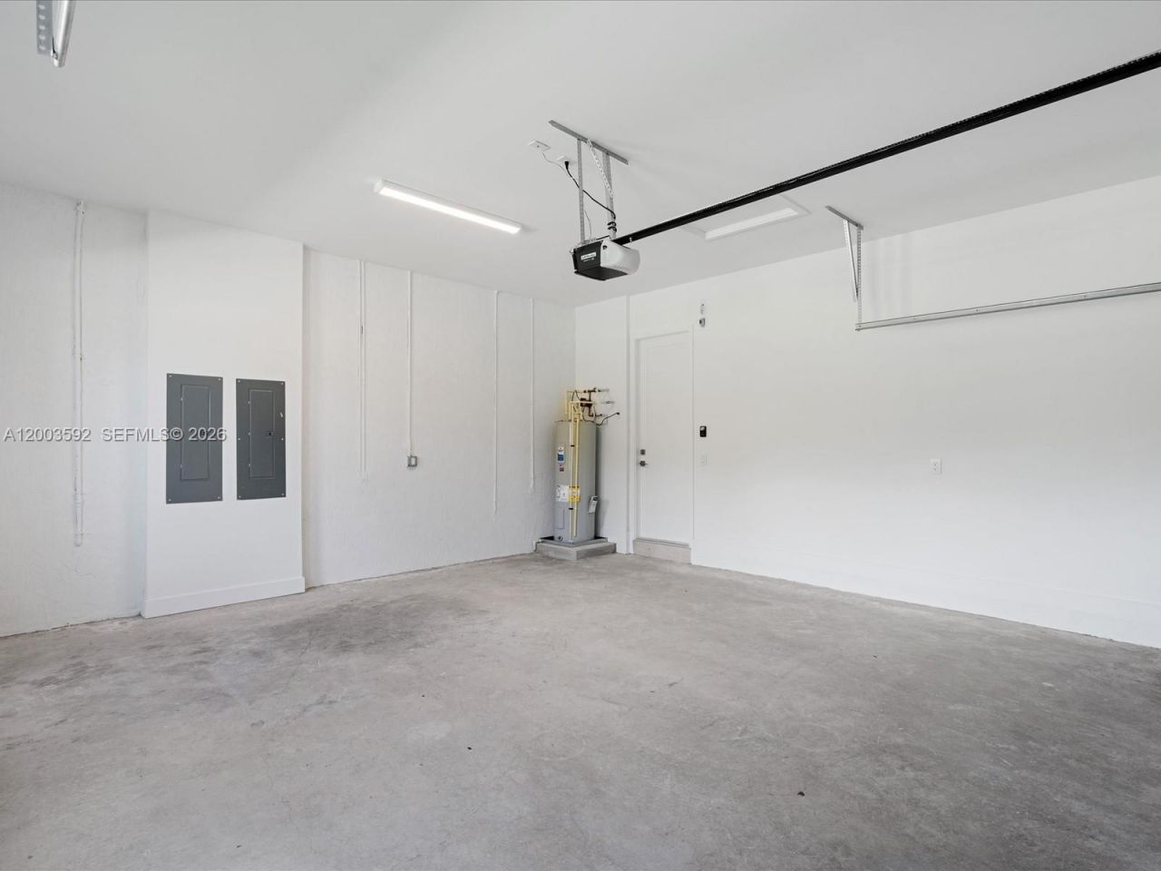 19602 NE 14 Ct, Miami, FL 33179 Photo