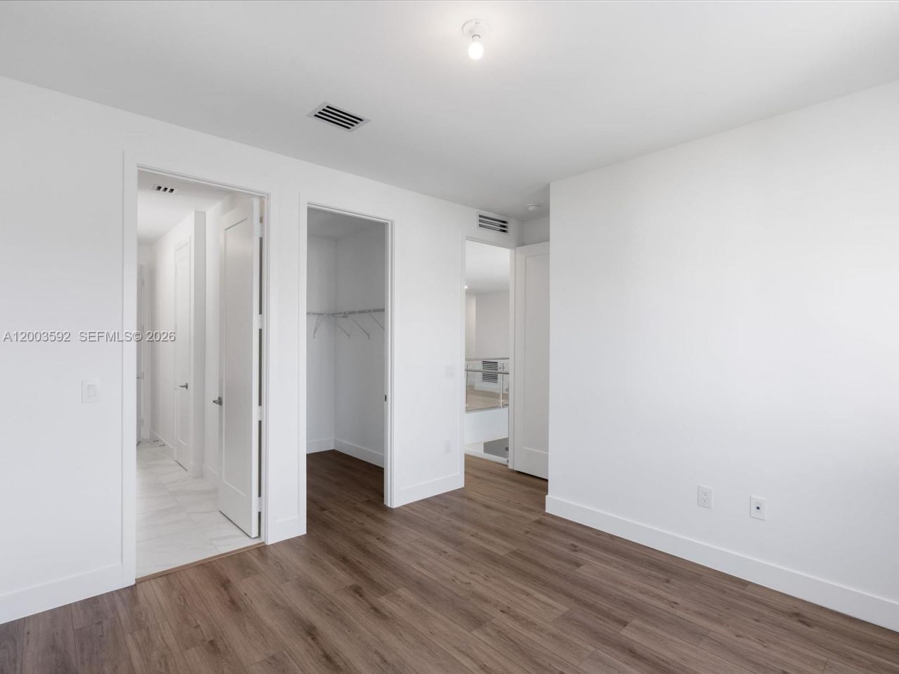 19602 NE 14 Ct, Miami, FL 33179 Photo