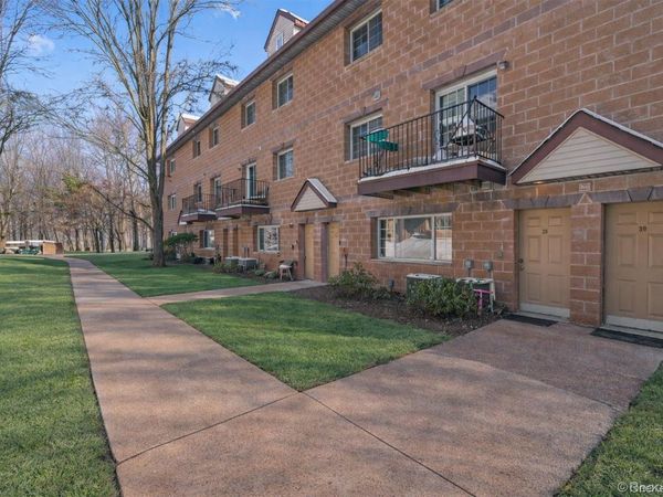 29 Klint Court , Nanuet, NY 10954