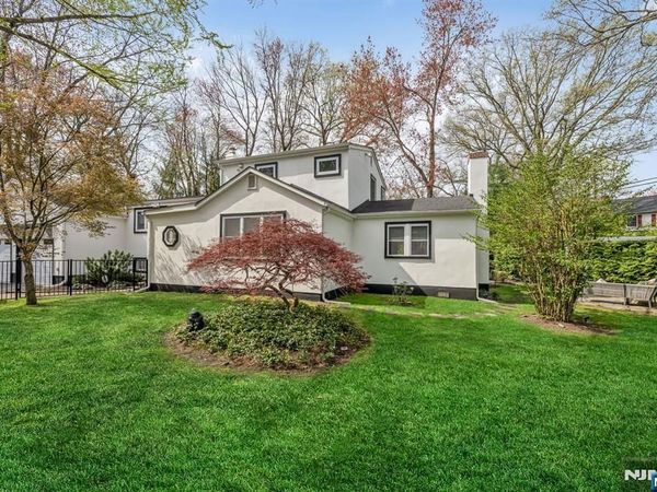 80 Harrington Avenue, CLOSTER, NJ 07624