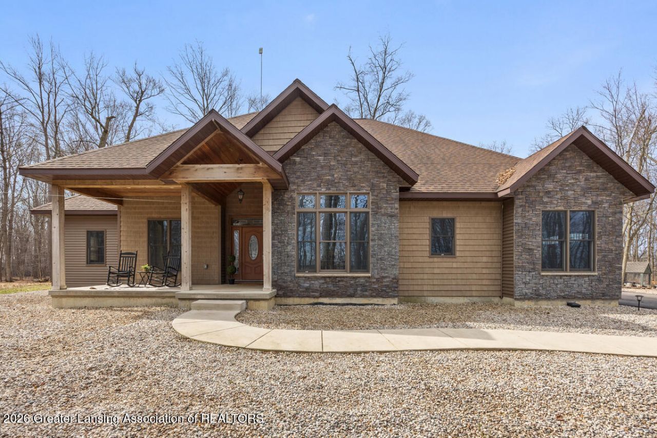 3575 W Maple Rapids Road, Saint Johns, MI 48879 Main Photo