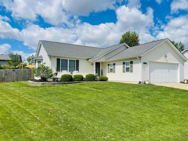 1261 Woodline Drive , Marysville, OH 43040